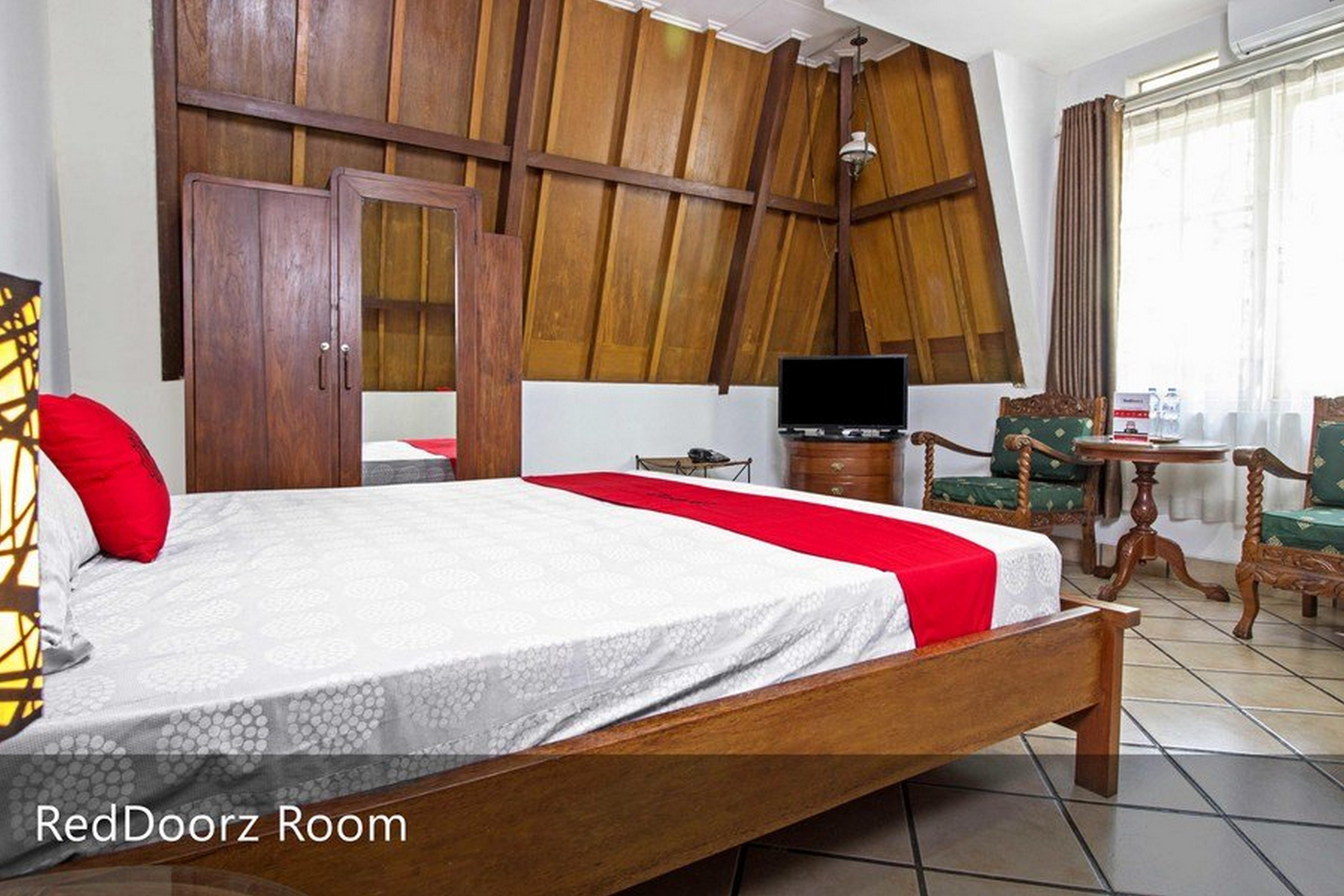 Reddoorz Plus Near Parahyangan University Bandung Exteriér fotografie