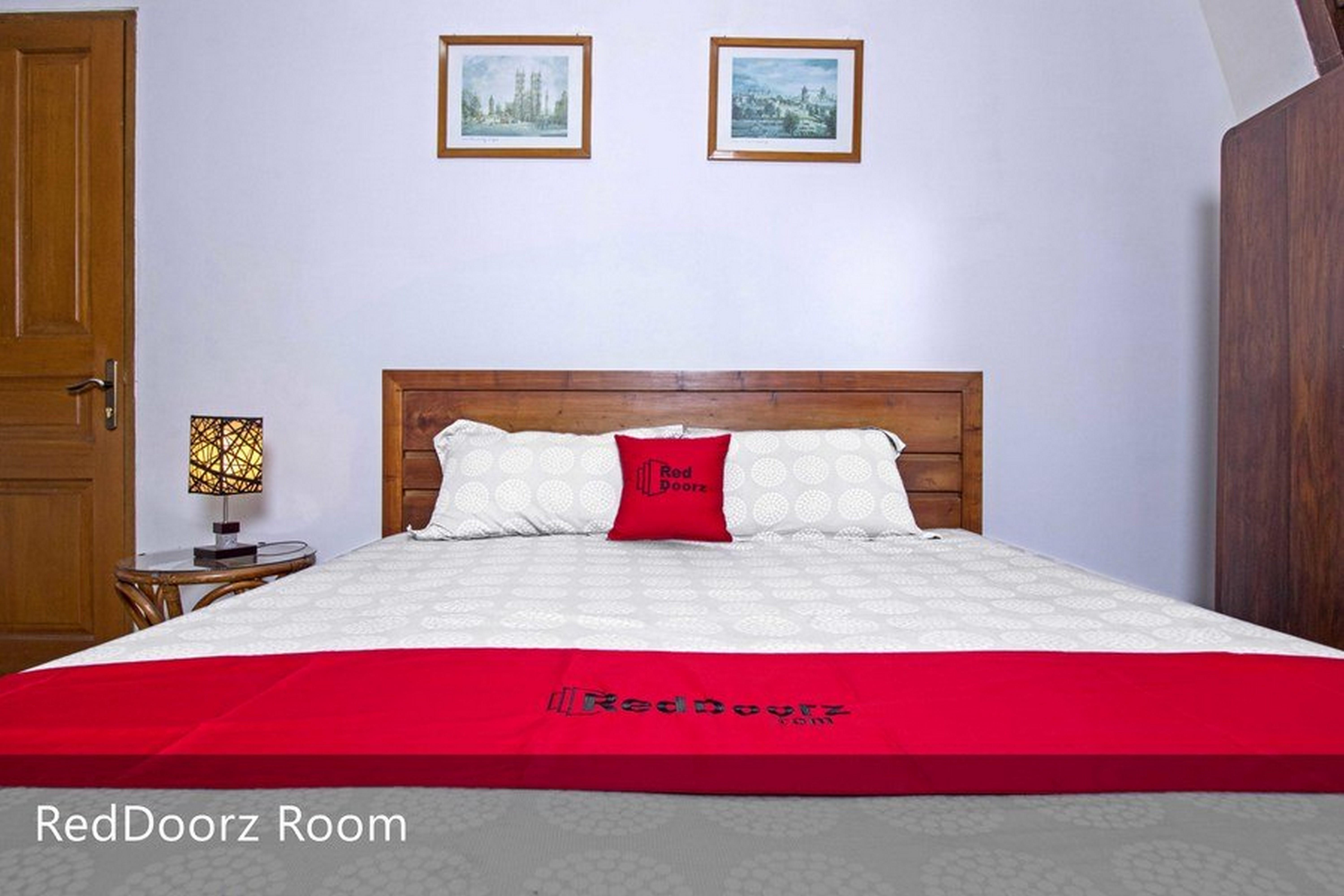Reddoorz Plus Near Parahyangan University Bandung Exteriér fotografie
