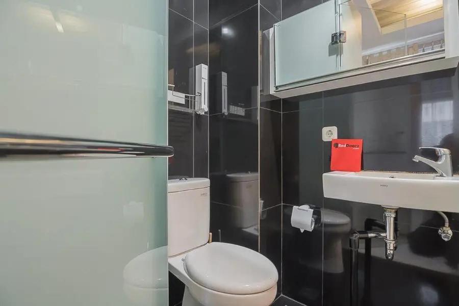 Reddoorz Plus Near Parahyangan University Bandung Exteriér fotografie